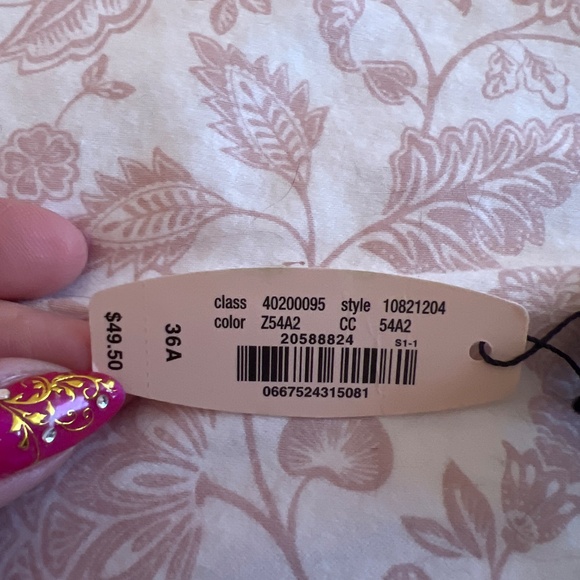 Victoria’s Secret Miraculous Plunge Bra 36A NWT - Picture 4 of 4